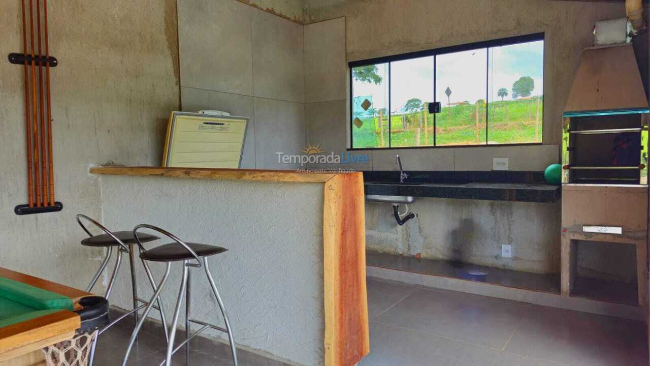 Casa para alquiler de vacaciones em Capitólio (água Limpa)