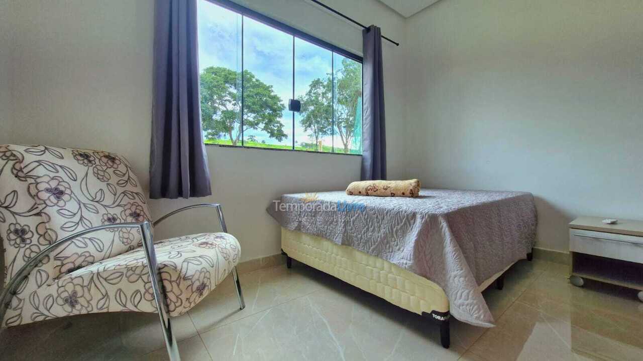 Casa para alquiler de vacaciones em Capitólio (água Limpa)