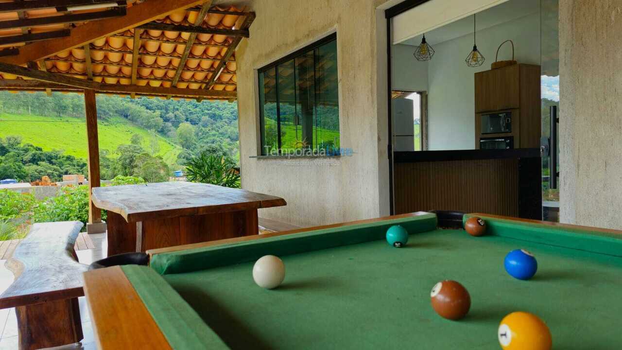 Casa para alquiler de vacaciones em Capitólio (água Limpa)