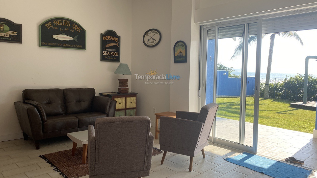 Casa para alquiler de vacaciones em Bombinhas (Canto Grande)