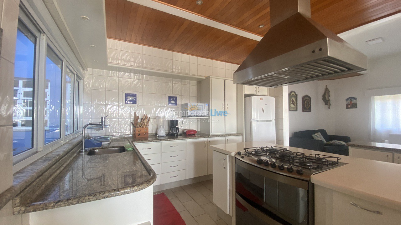 Casa para alquiler de vacaciones em Bombinhas (Canto Grande)