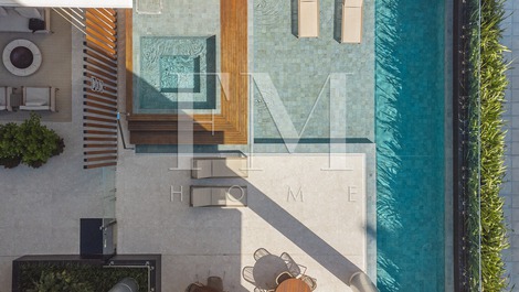 El ático dúplex en el condominio Luxury Concept