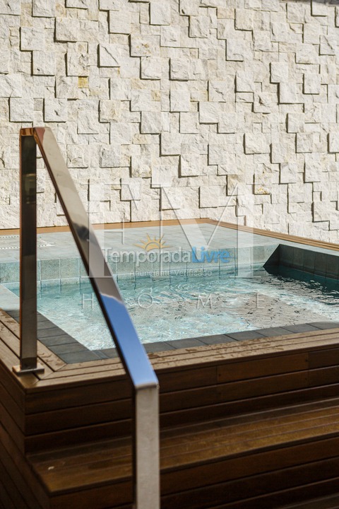 Apartamento para alquiler de vacaciones em Florianópolis (Jurere Tradicional)