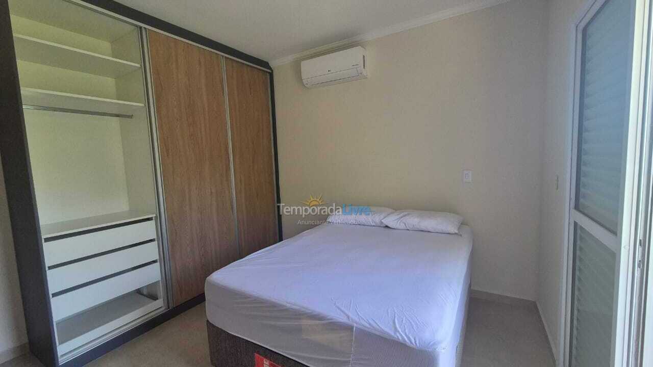 Apartamento para alquiler de vacaciones em Ubatuba (Praia das Toninhas)