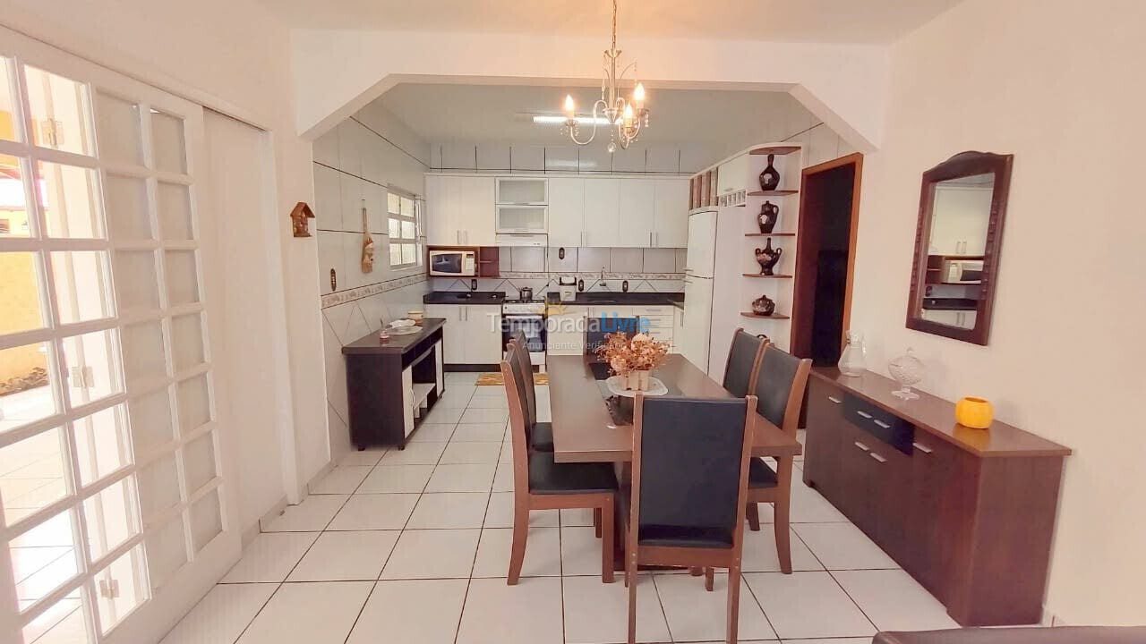 Casa para alquiler de vacaciones em Florianópolis (Cachoeira do Bom Jesus)