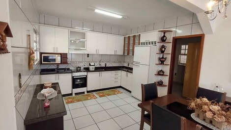 Excelente casa para alquiler por temporada en Cachoeira do Bom Jesús,...