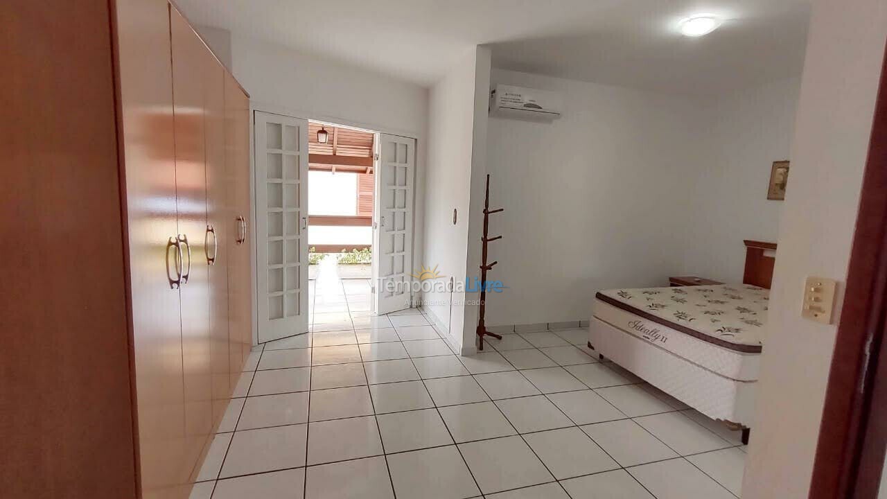Casa para alquiler de vacaciones em Florianópolis (Cachoeira do Bom Jesus)