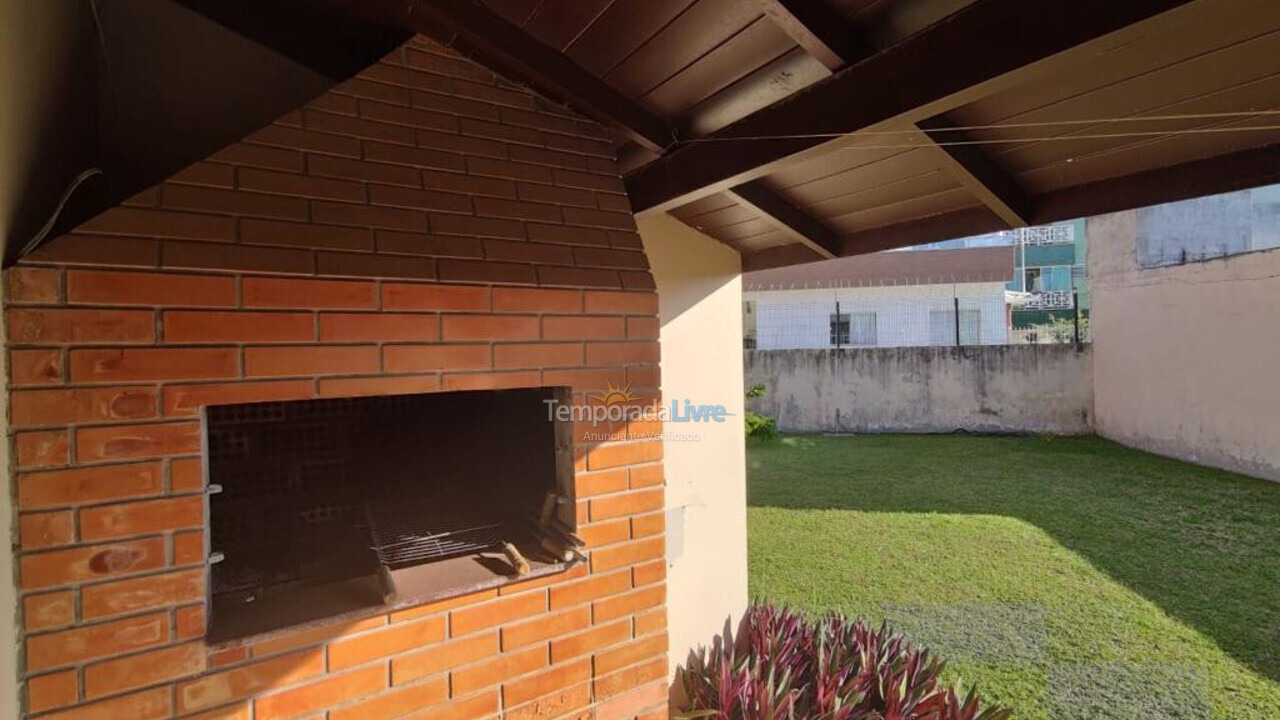 Casa para aluguel de temporada em Florianopolis (Praia dos Ingleses)