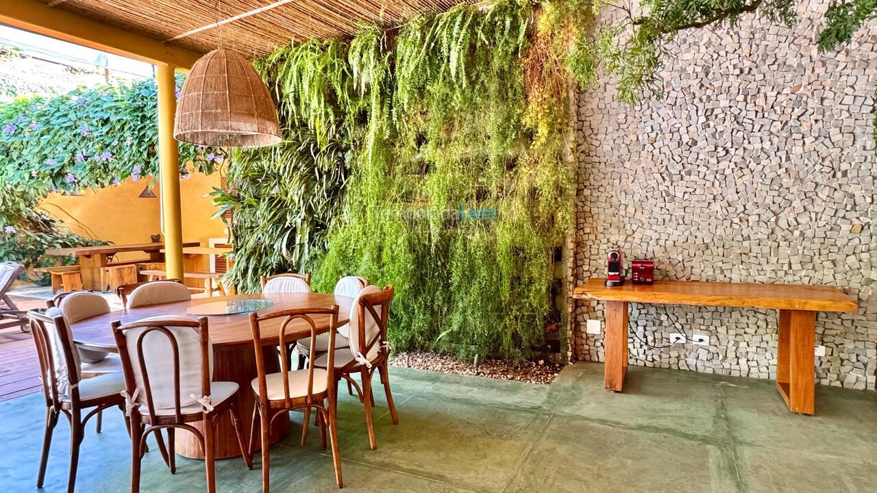 Casa para aluguel de temporada em São Sebastião (Praia da Baleia)