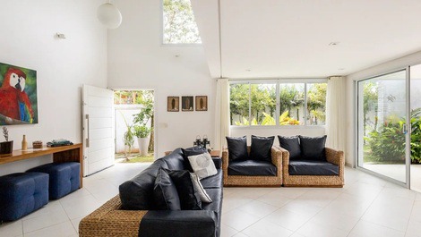 CASA ALTO PADRAO EM JUQUEHY