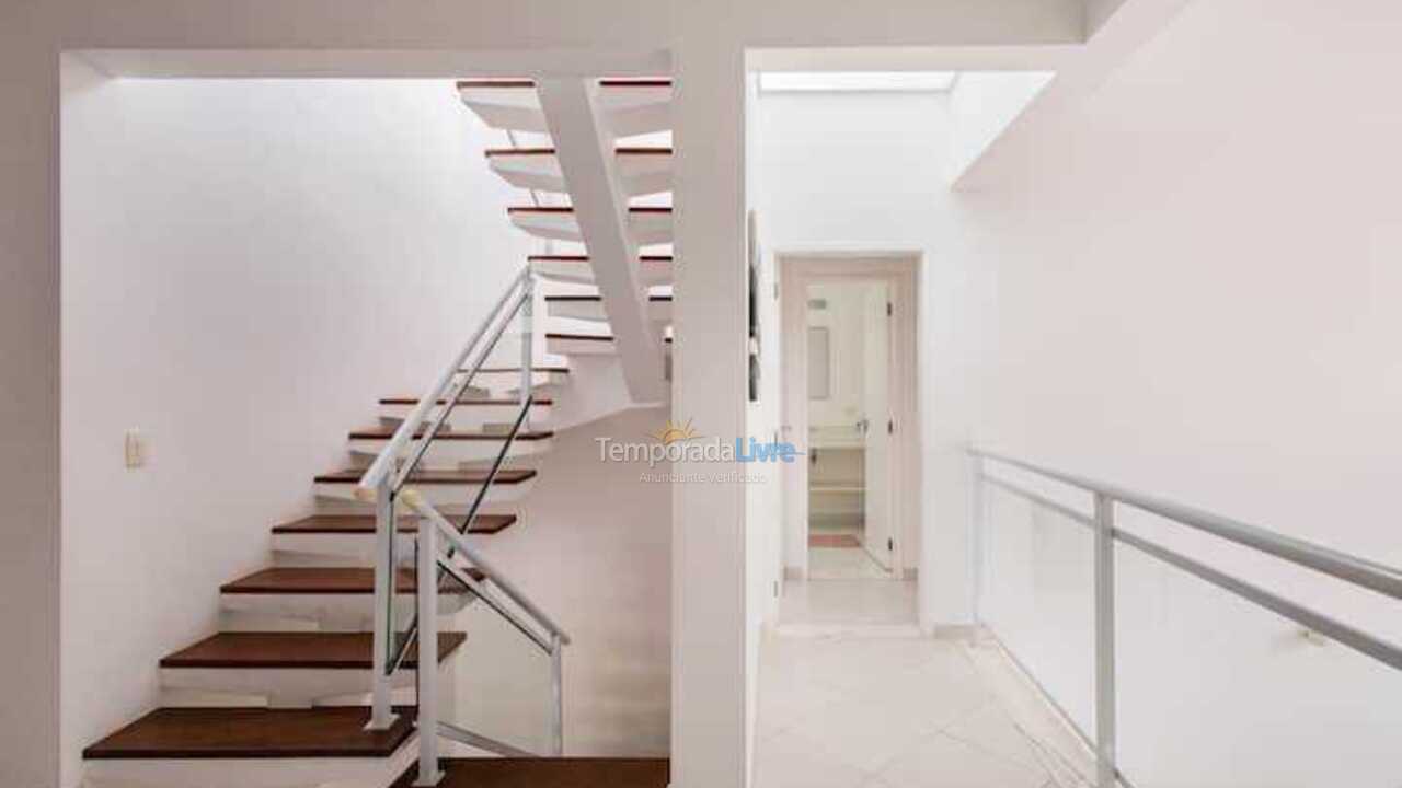 Casa para aluguel de temporada em São Sebastião (Juquehy)