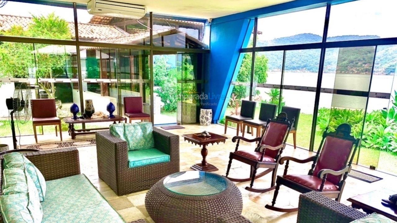 Casa para aluguel de temporada em Mangaratiba (Pontal do Guity)