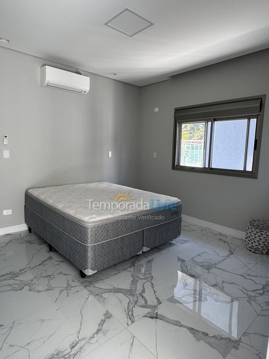 Casa para aluguel de temporada em Bertioga (Praia de Guaratuba)