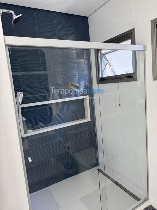 Casa para aluguel de temporada em Bertioga (Praia de Guaratuba)