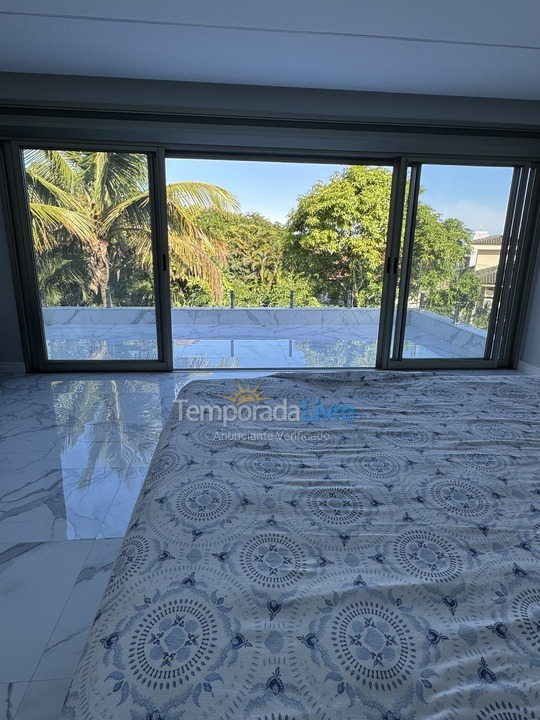 Casa para aluguel de temporada em Bertioga (Praia de Guaratuba)