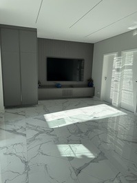 Sala com tv 2o pavimento 