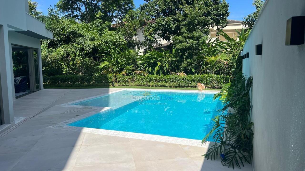 Casa para aluguel de temporada em Bertioga (Praia de Guaratuba)