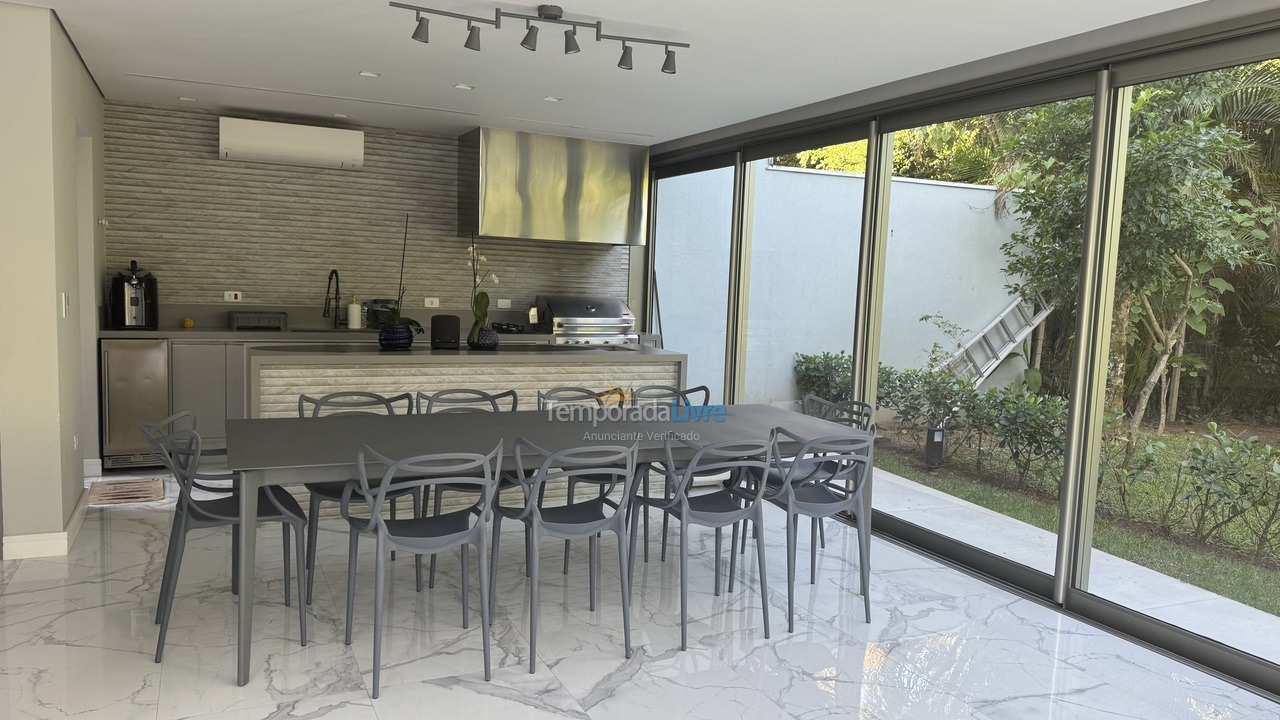 Casa para aluguel de temporada em Bertioga (Praia de Guaratuba)