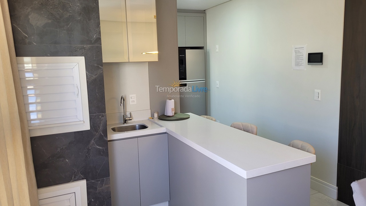 Apartamento para aluguel de temporada em Bombinhas (Praia de Bombas)