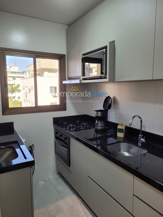 Apartamento para aluguel de temporada em Bombinhas (Praia de Bombas)