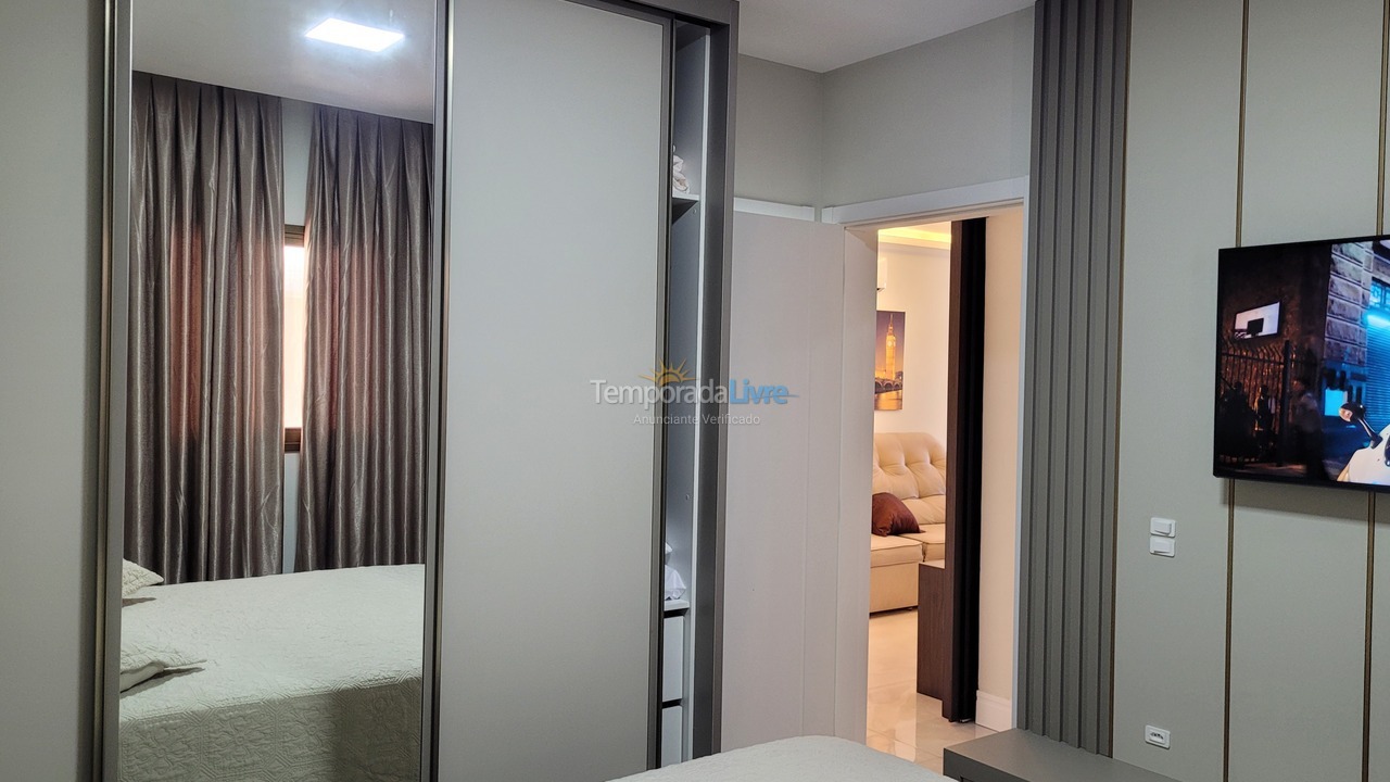 Apartamento para aluguel de temporada em Bombinhas (Praia de Bombas)