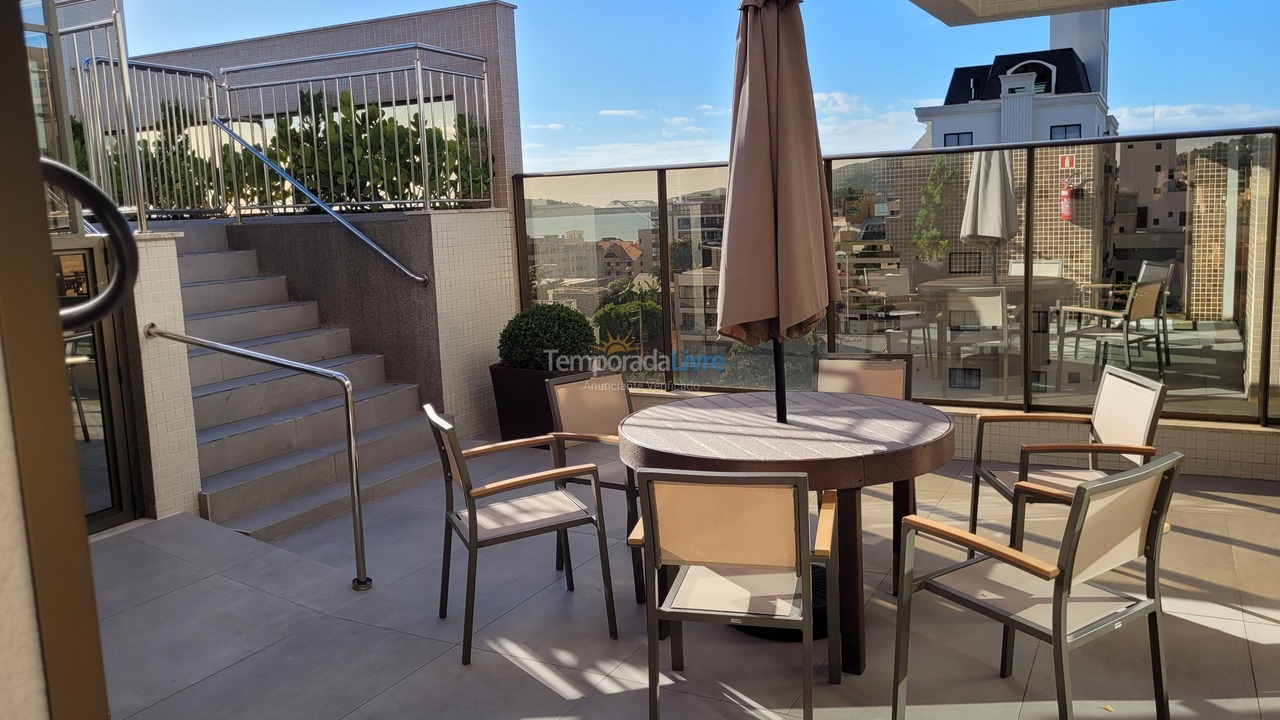 Apartamento para aluguel de temporada em Bombinhas (Praia de Bombas)