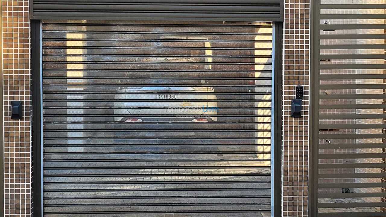 Apartamento para aluguel de temporada em Bombinhas (Praia de Bombas)