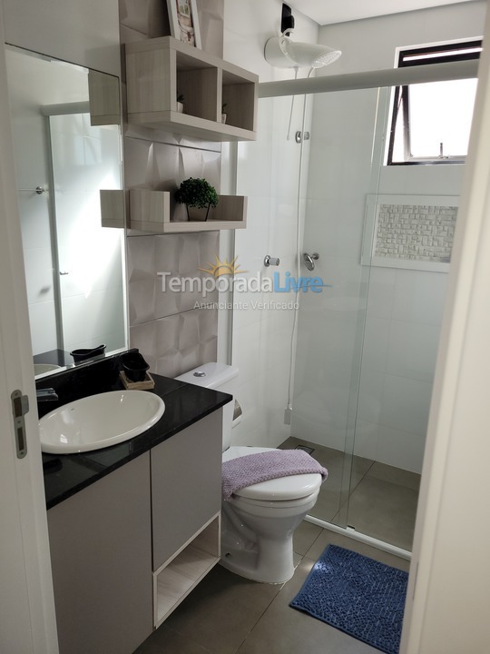Apartamento para aluguel de temporada em Balneário Piçarras (Itacolomi)