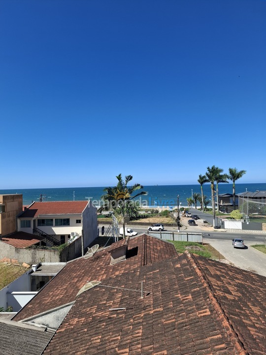 Apartamento para aluguel de temporada em Balneário Piçarras (Itacolomi)