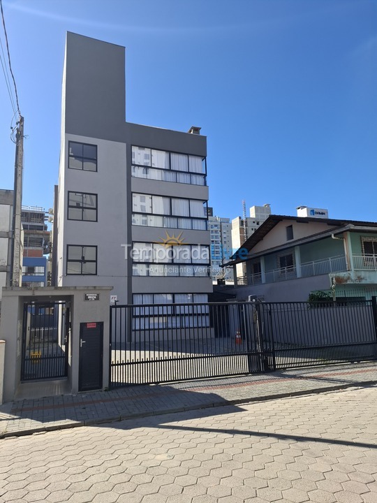 Apartamento para aluguel de temporada em Balneário Piçarras (Itacolomi)