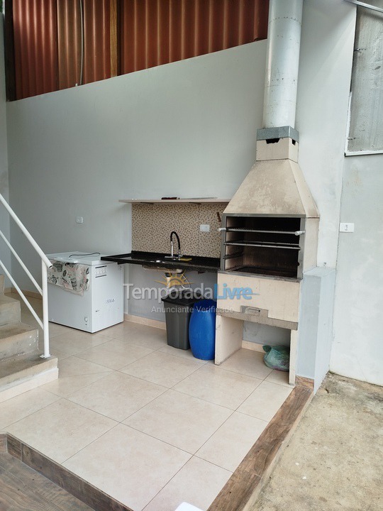 Chácara / sítio para aluguel de temporada em Sorocaba (Bairro Cruz de Ferro)