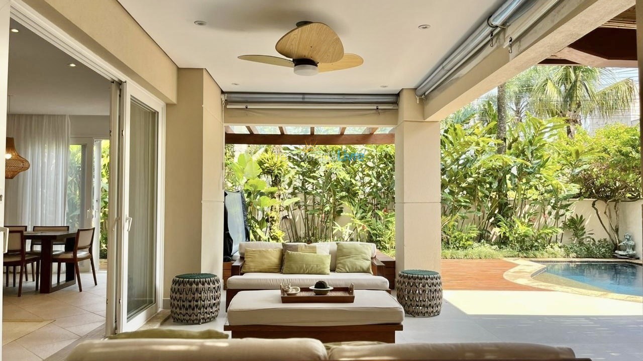 Casa para alquiler de vacaciones em São Sebastião (Praia da Baleia)