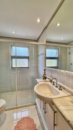 Casa en alquiler en Praia da Baleia, cerca de la playa.