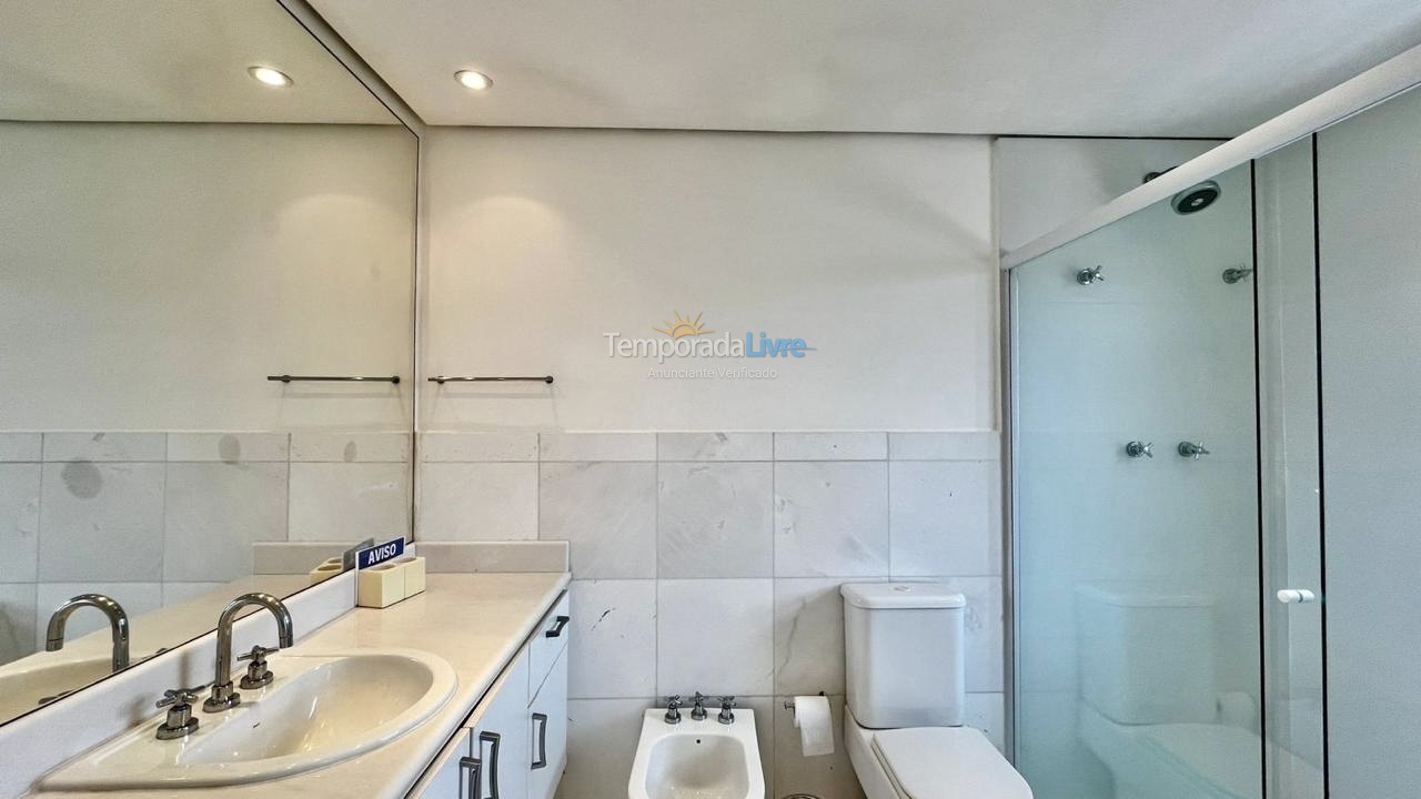 Casa para alquiler de vacaciones em São Sebastião (Praia da Baleia)