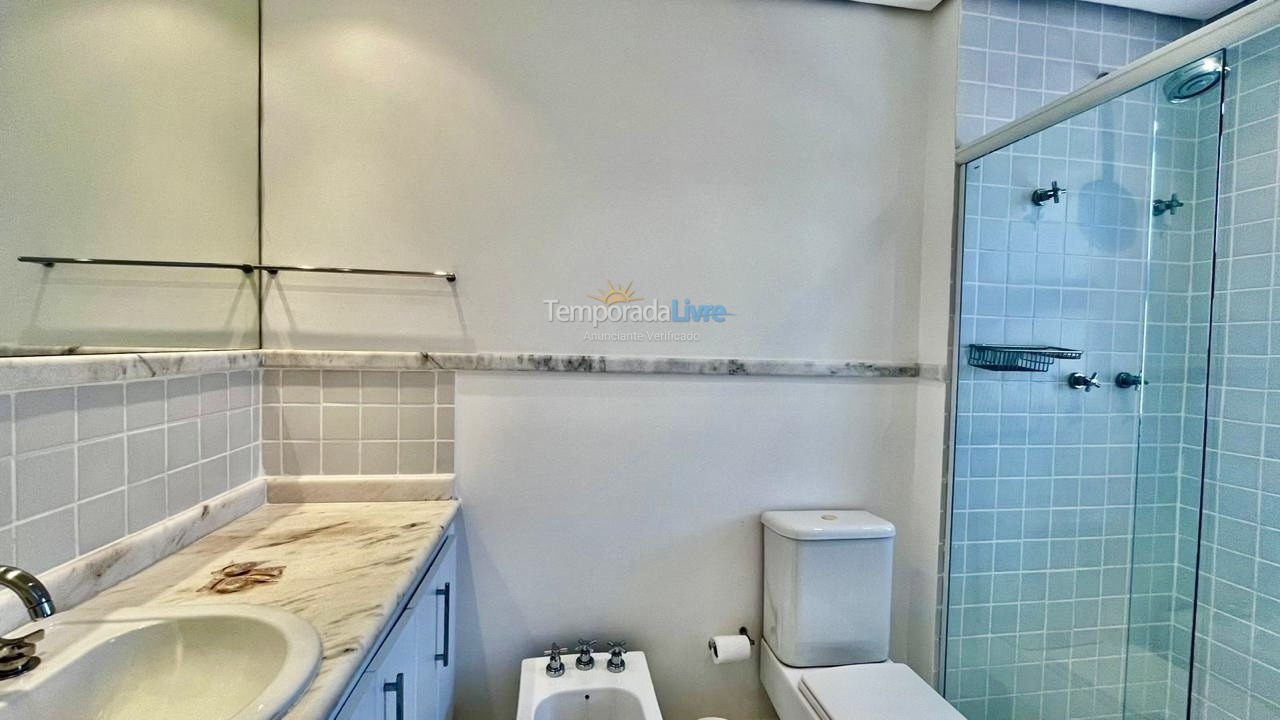 Casa para alquiler de vacaciones em São Sebastião (Praia da Baleia)