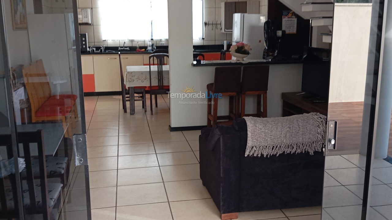 Casa para aluguel de temporada em Barra Velha (Itajuba)