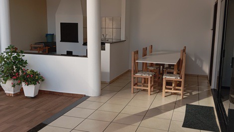 Casa para aluguel de temporada em Barra Velha (2)