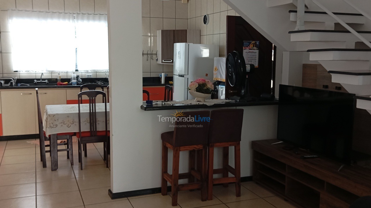 Casa para aluguel de temporada em Barra Velha (Itajuba)