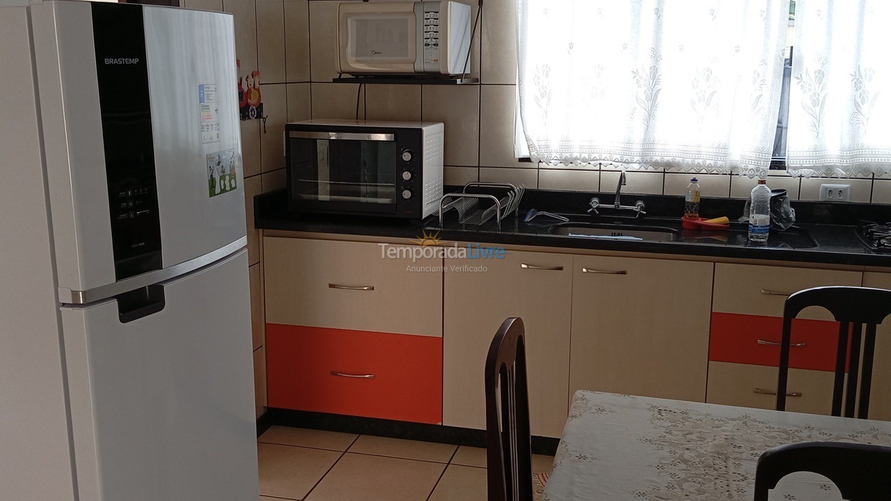 Casa para aluguel de temporada em Barra Velha (Itajuba)