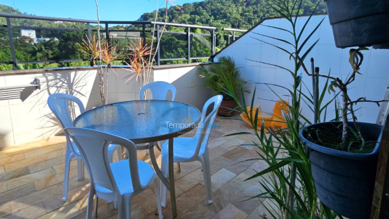 Apartment for vacation rental in Ubatuba (Praia das Toninhas)