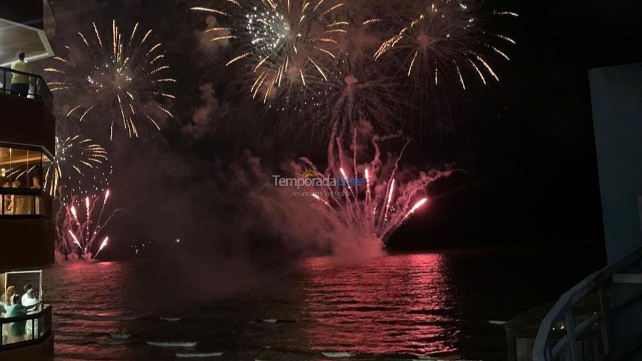 Apartamento para aluguel de temporada em Itapema (Meia Praia)