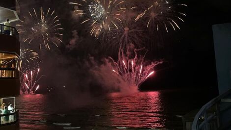 Apartamento Duplex com 3 quartos - 20mt do mar - até 10 pessoas