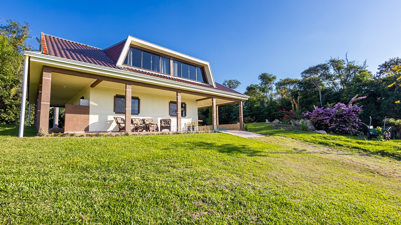 Chácara / sítio para aluguel de temporada em Mandirituba (Chimboveiro)