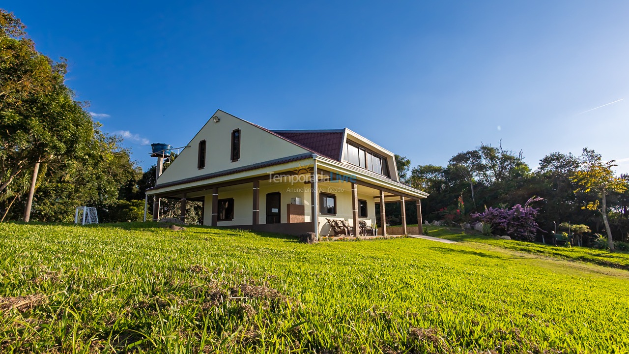 Chácara / sítio para aluguel de temporada em Mandirituba (Chimboveiro)