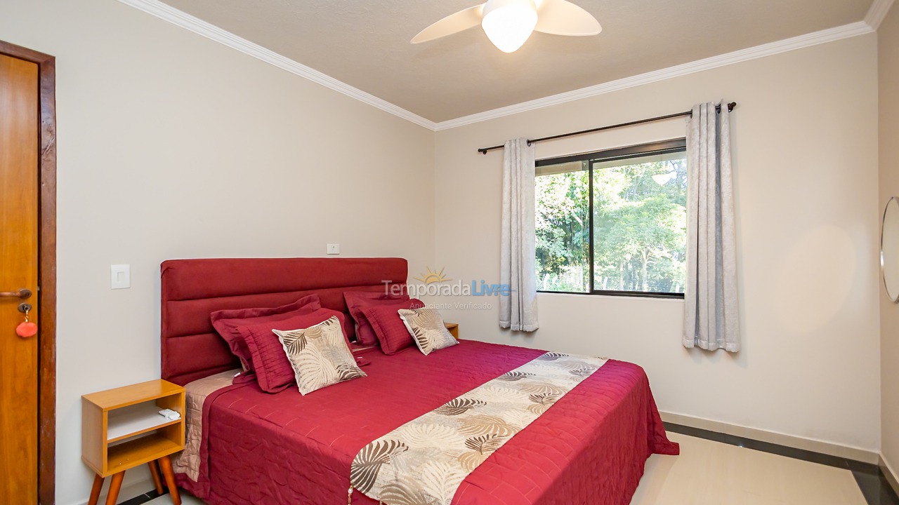 Chácara / sítio para aluguel de temporada em Mandirituba (Chimboveiro)