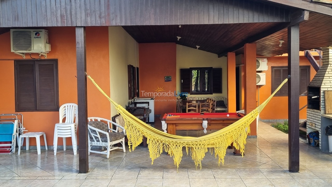 Casa para aluguel de temporada em Bombinhas (Mariscal)