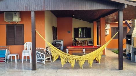 Casa - 4 quartos - a 100m da Praia do Mariscal