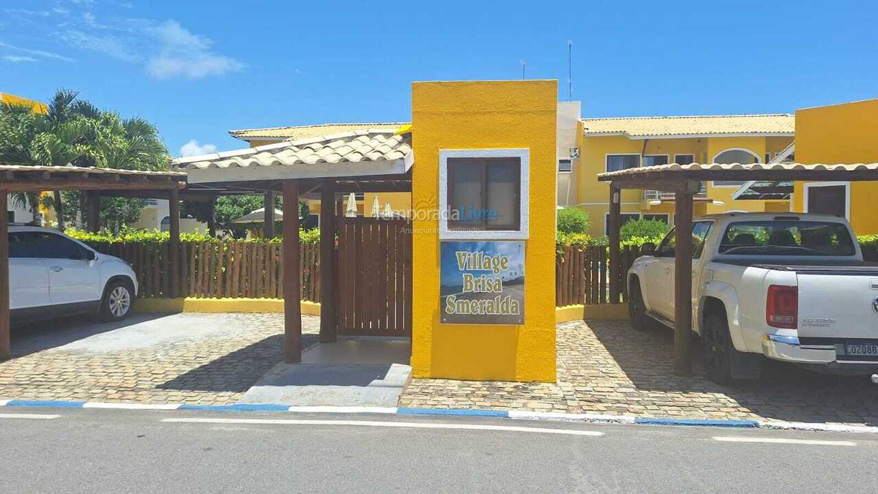Apartamento para aluguel de temporada em Camaçari (Praia de Guarajuba)