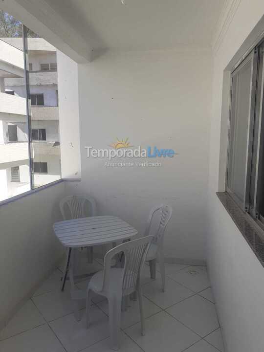 Apartamento para aluguel de temporada em Piúma (Monte Agha)