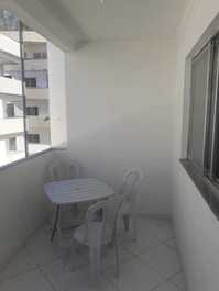 APTO 204 FRENTE PARA O MAR E PISCINA